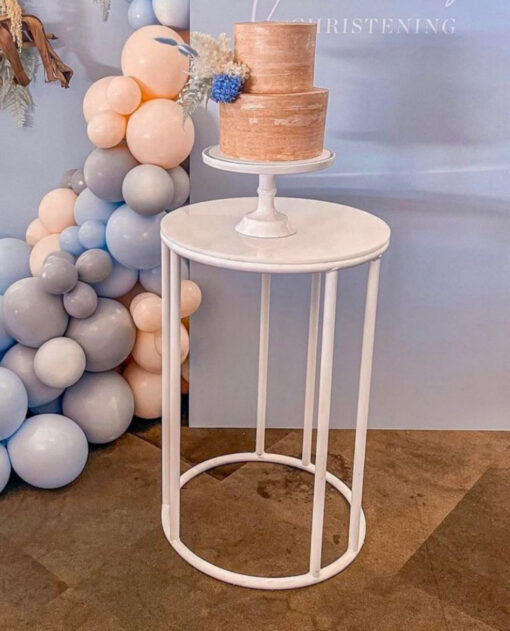 white plinth
