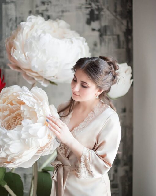 3 Ivory & White Flowers - Image 4