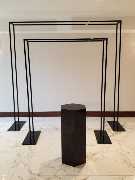 Black Metal Double Arches & Hexagon Plinth Package