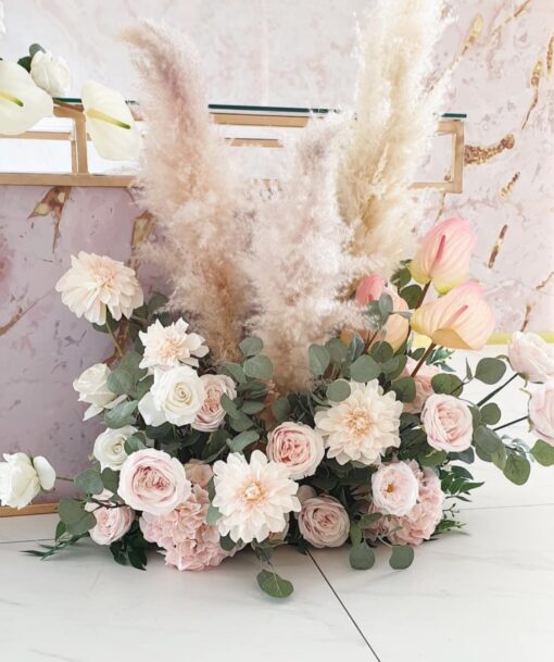 image of a Pampas Bush (pink)