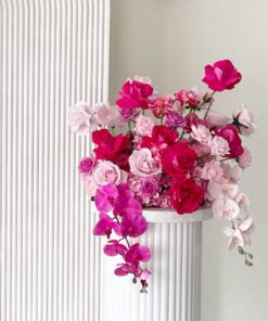 image of a Fuchsia & Light Pink Table Centrepiece