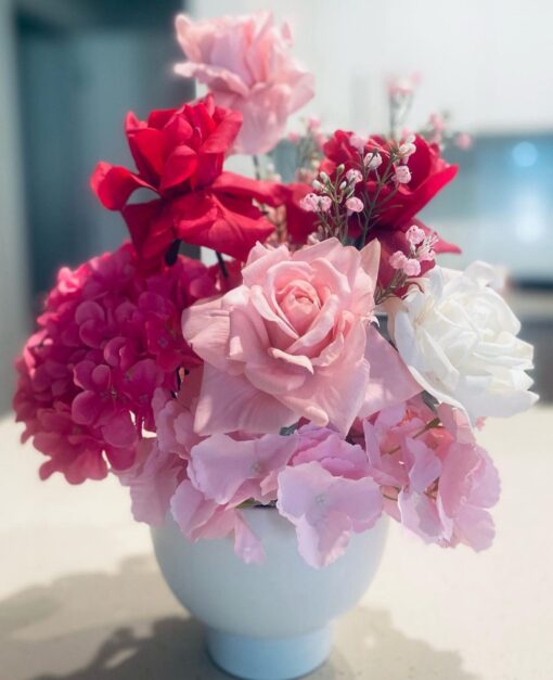 image of a Fuchsia & Pink Flower Centrepiece