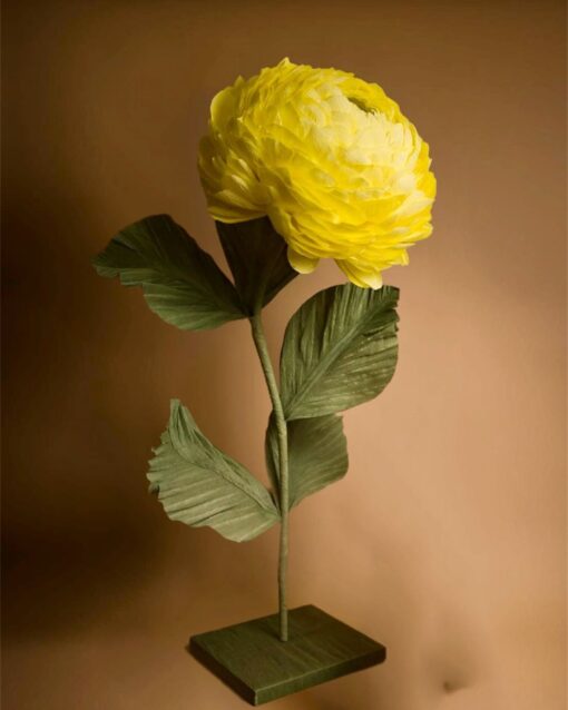 Single Giant Yellow Flower