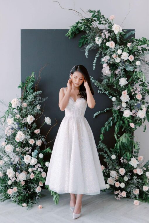 Black & White Flower Backdrop