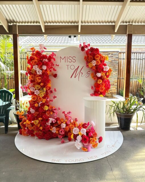 Miss to Mrs White & Red Package