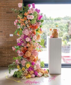 Chic Flower Cascade