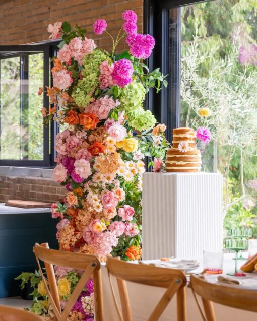 Chic Flower Cascade - Image 2