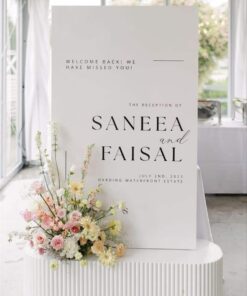 Modern White Welcome Sign