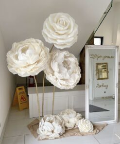 3 Elegant White Flowers