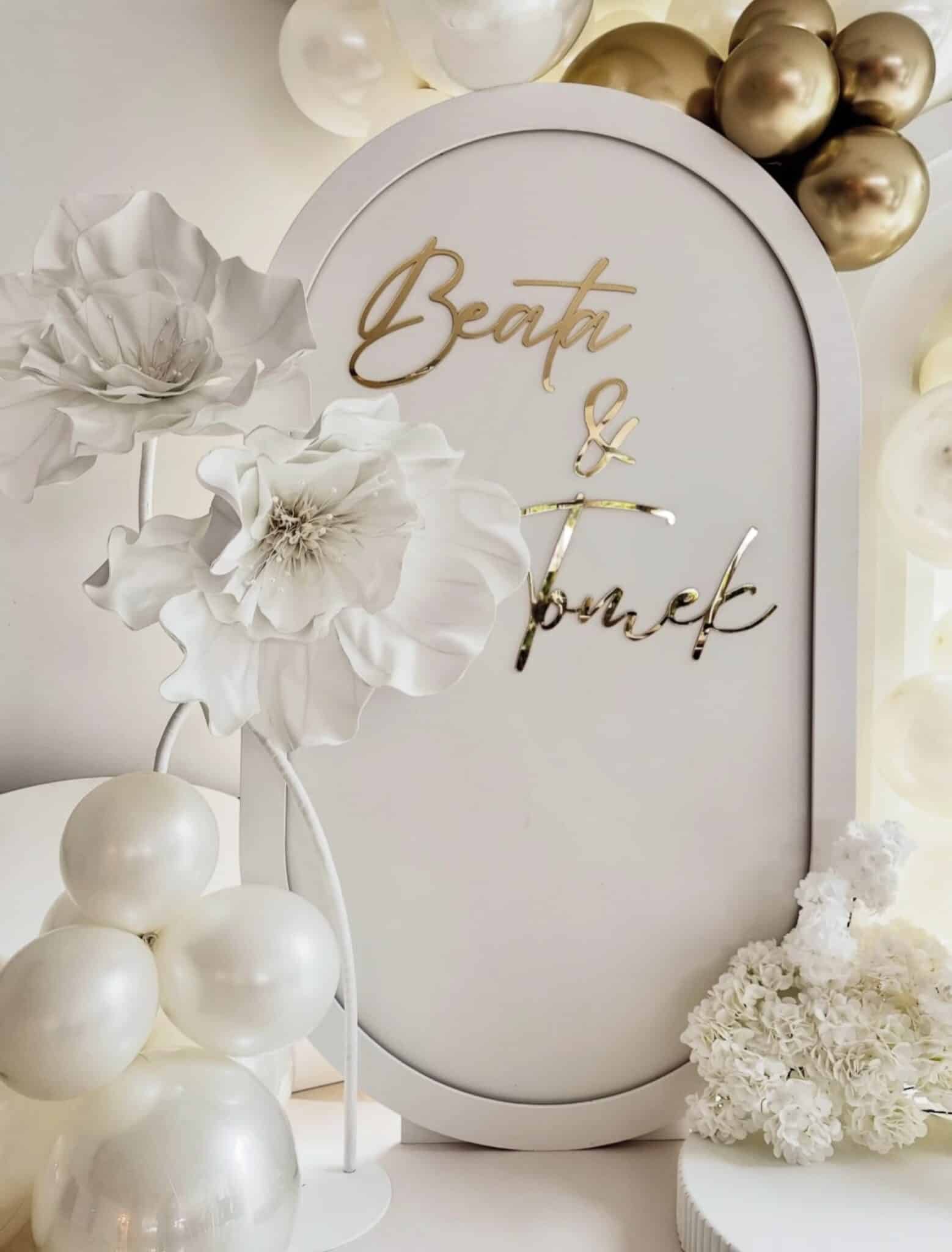 Blush Pink Arched Backdrop - Image 3