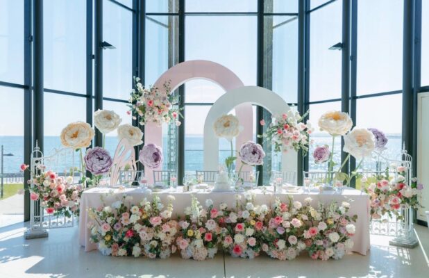 Elegant Floral Head Table Setup